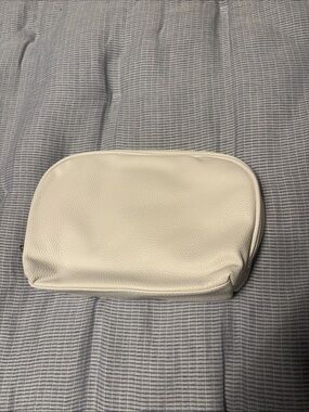 Neiman Marcus White Pebbled Leather Cosmetic Pouch